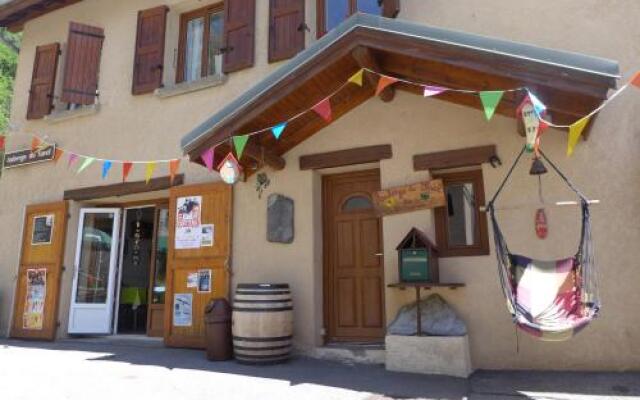 Отель Auberge Du Savel Франция, Вальменье - отзывы, цены и фото номеров - забронировать отель Auberge Du Savel онлайн вид на фасад