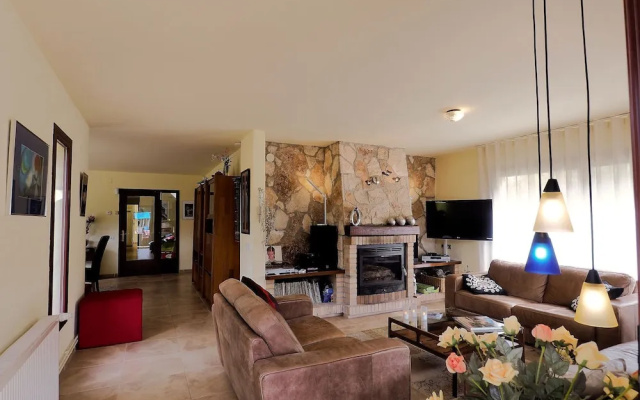 Villa in Calonge With Pool Near Beach