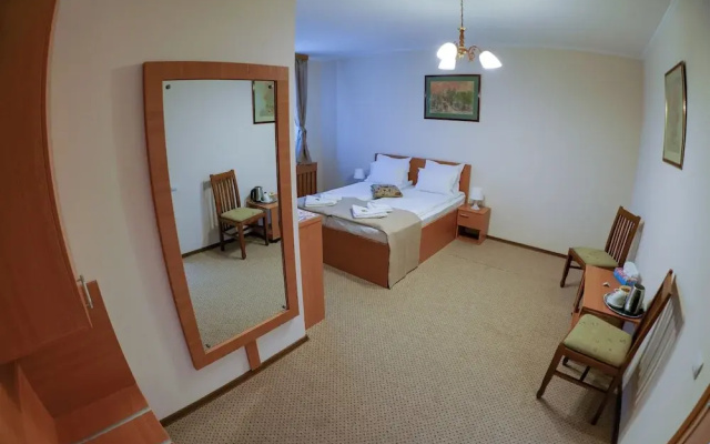 Bucharest Downtown Inn
