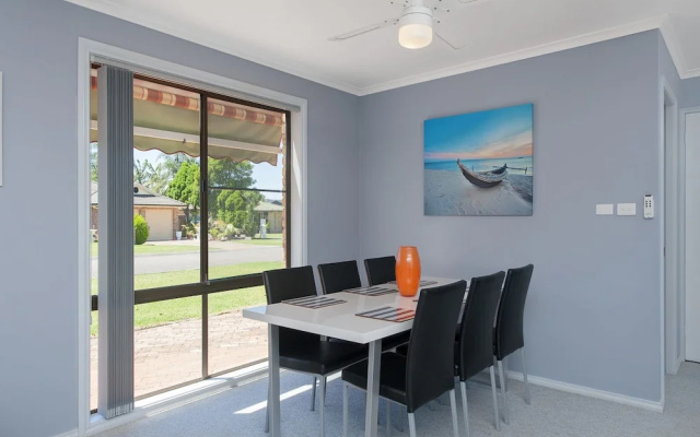 Shoreline Drive, Duplex 01,39, Little Pearl