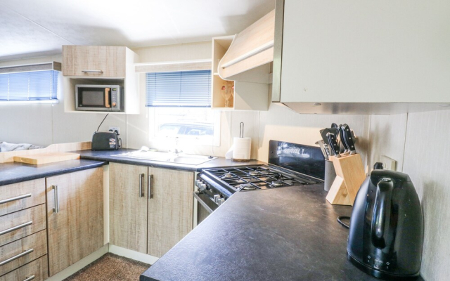 White Hart Caravan