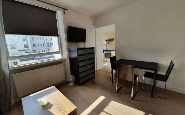 Studio Apartment in South Kensington 2