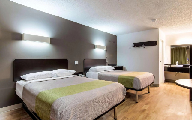 Studio 6 Extended Stay - Lagrange, GA
