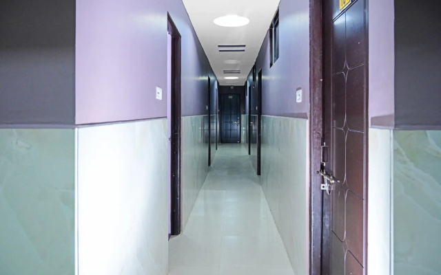 OYO Flagship 83429 Hotel Kamdhenu Palace