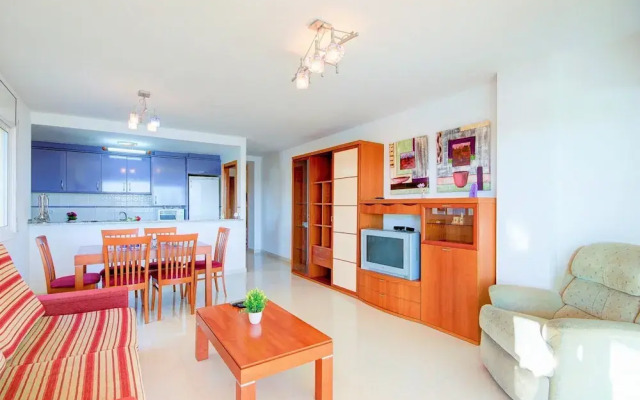 Apartment With Scenic View