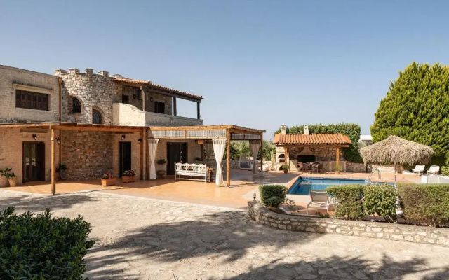 Agnes Villa, unrivalled living, By ThinkVilla