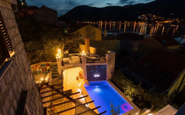 Villa Anita private heated pool