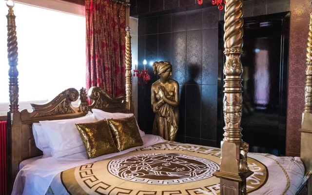 Luxury Suites