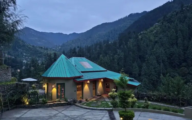 Jalori House