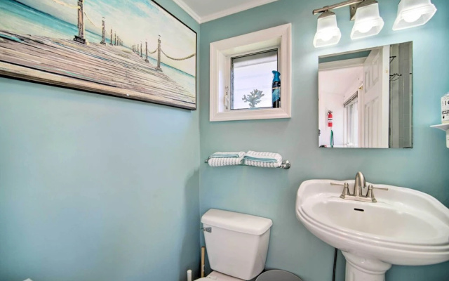 Nautical Wildwood Apt - Walk to the Beach!