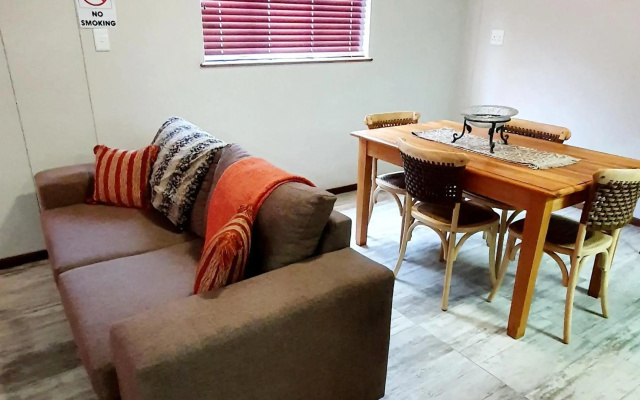Laboria 102 & 103 (Adults Only)