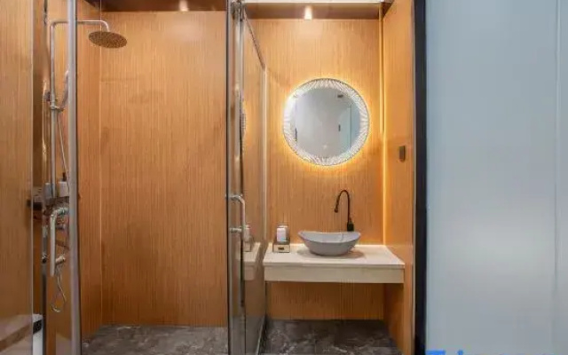 Yikela Yinying Apartment (Xinhui Wanda Plaza)