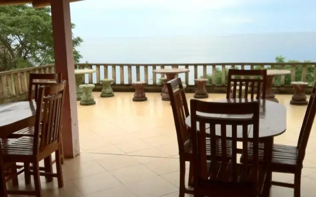 Kemulan Bungalows & Restaurant