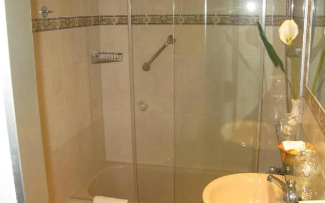Hostal Bahía