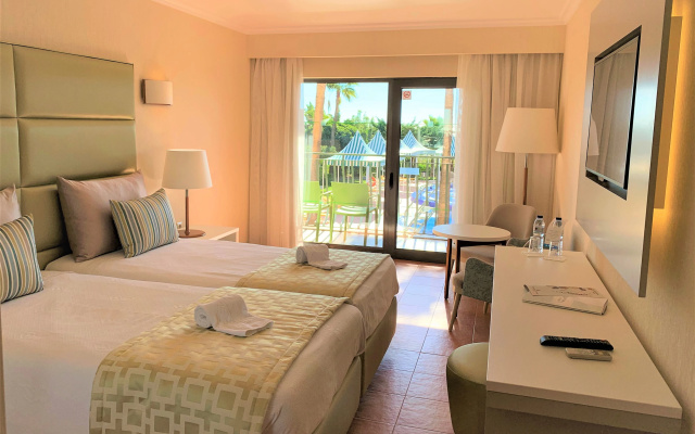 Hotel Baia Grande