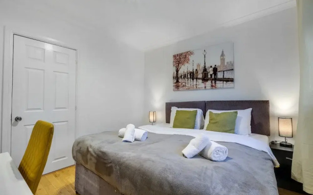 Modern 4 Bedroom Hse Garden in Feltham