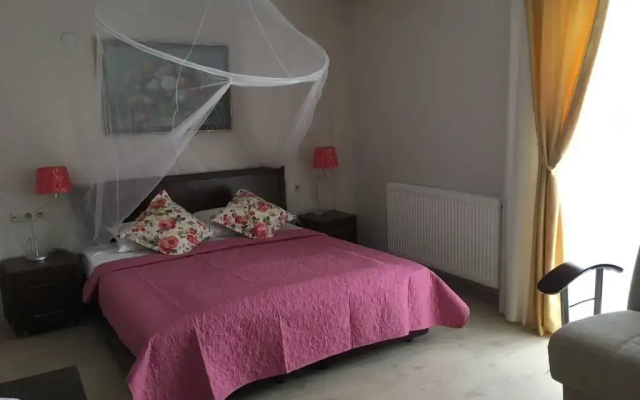 Melaike Otel