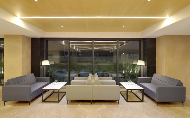 Lemon Tree Hotel Agra