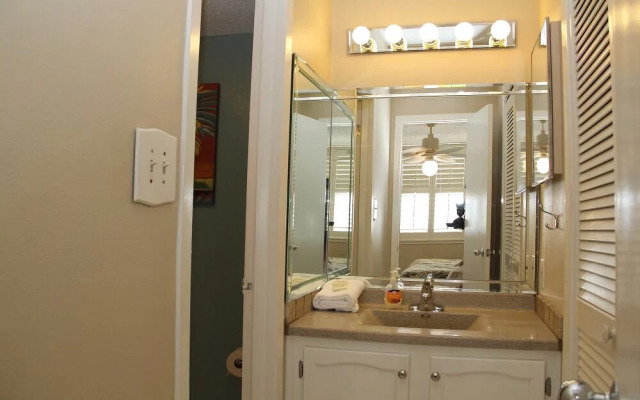 Gulf House 401 3 Bedroom Condo by RedAwning