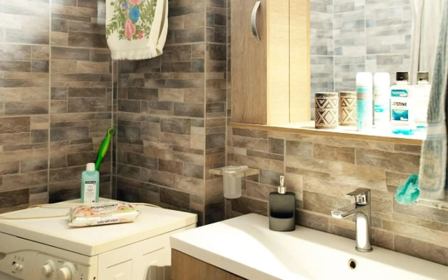 Bright 2 bedroom apartment in Exarchia