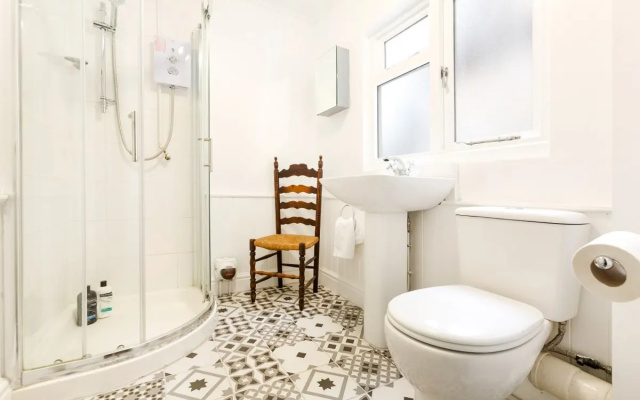 The Wonderland Townhouse - Amazing Alice in Wonderland 8BDR Home