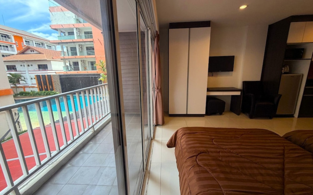 Modern Pool-view Studio With Balcony - Nordic Vip3, Pratumnak Hill