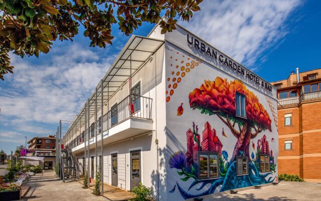 Отель Urban Garden вид на фасад