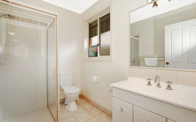 Valley View Townhouse - on the RAIL TRAIL