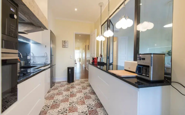 Spacious 4bdr River View
