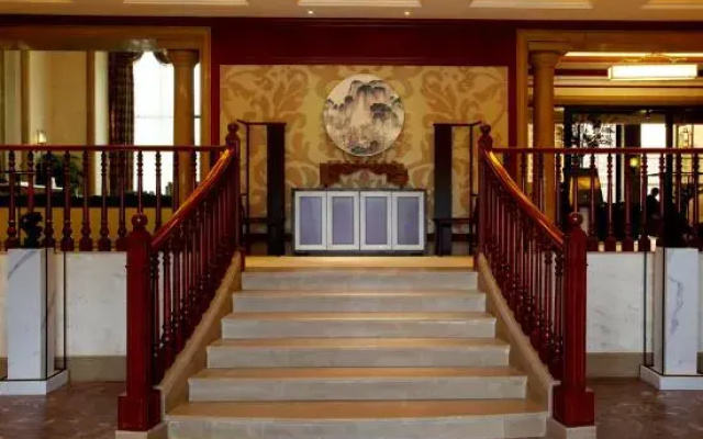Aile Holiday Hotel