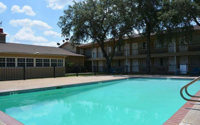 Inn of Uvalde