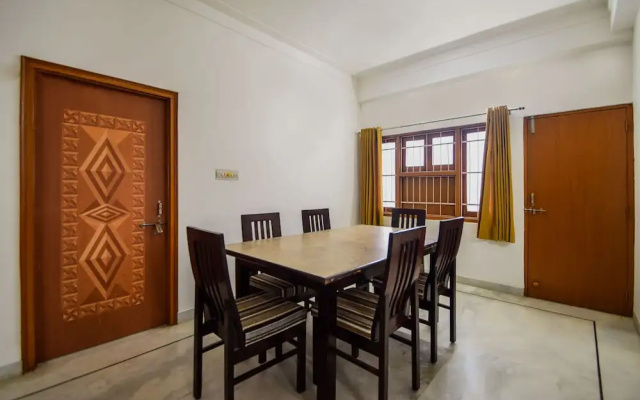 OYO Home 12240 3BHK Mangal Apartment Hiran Magri