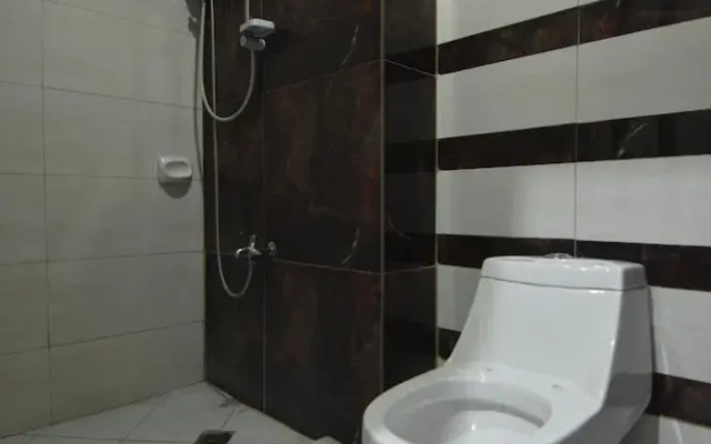 Cosmo Hotel - Kamuning