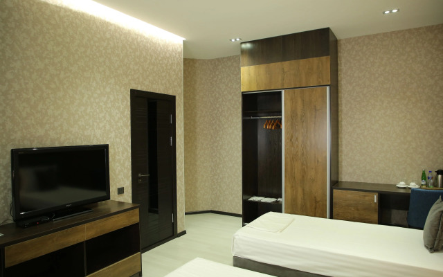 Home Hotel