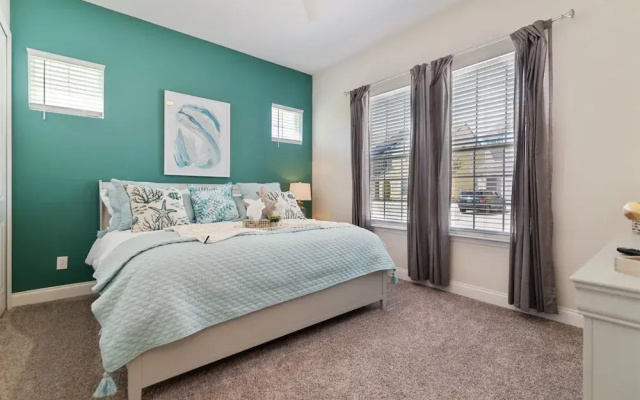 5BR Town Home in Festival