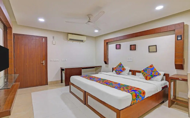 FabHotel The Tuesday Suits - Opposite to Delhi Public School