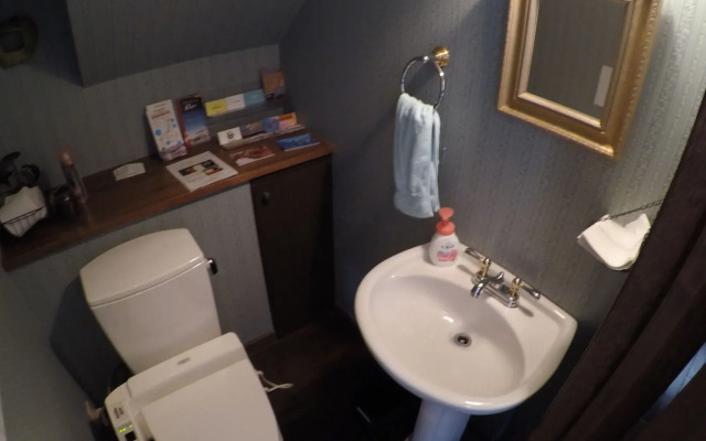 Iza Kamakura Guest House & Bar - Hostel