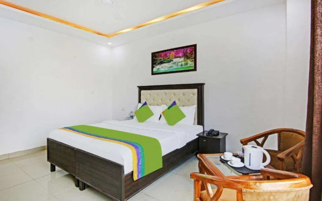 Treebo Royal Empire Adarsh Nagar, Chandigarh