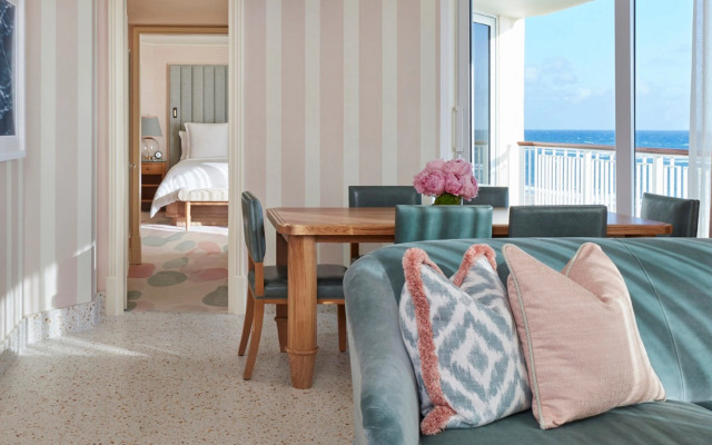 Four Seasons Resort Palm Beach