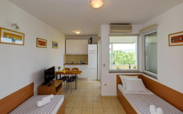 Apartment in Sukosan Near Sea Beach