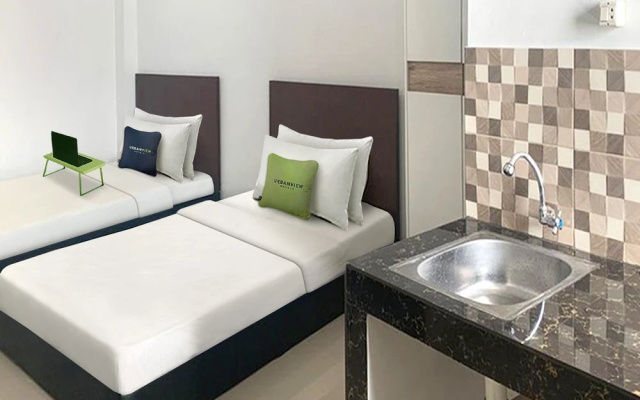 Urbanview Hotel Juanda Kota Agung by RedDoorz