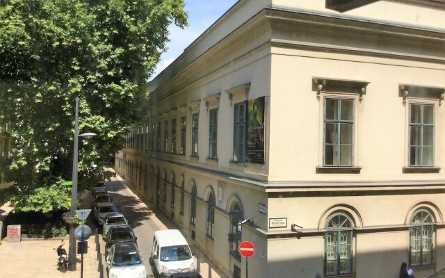 Отель Danubius Hotel Erzsébet City Center Венгрия, Будапешт - 6 отзывов об отеле, цены и фото номеров - забронировать отель Danubius Hotel Erzsébet City Center онлайн вид на фасад