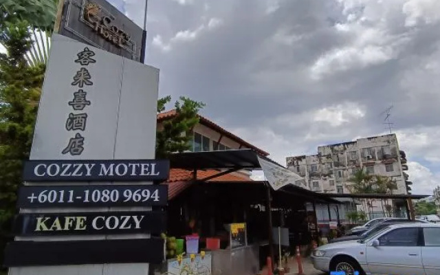 Cozzy Motel