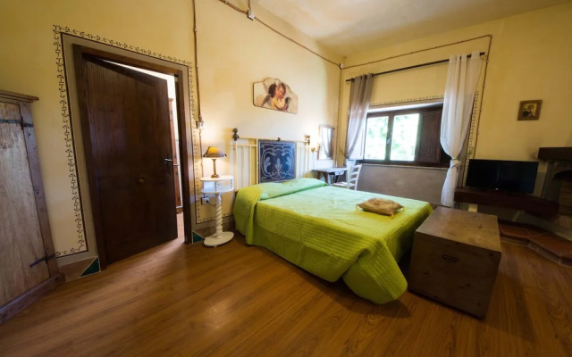 Fortress Apartment 46 People