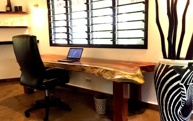 Galu 723-Private Ocean Club