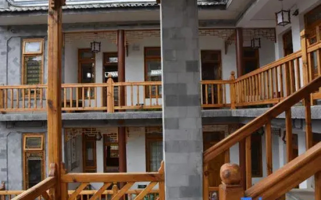 Dali Shuanglang Xinyuanju Chinese Inn