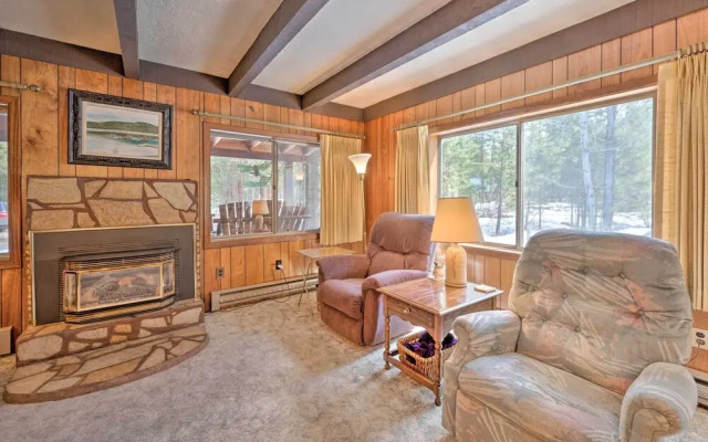 Mccall Rustic Retreat - Walk to Payette Lake!