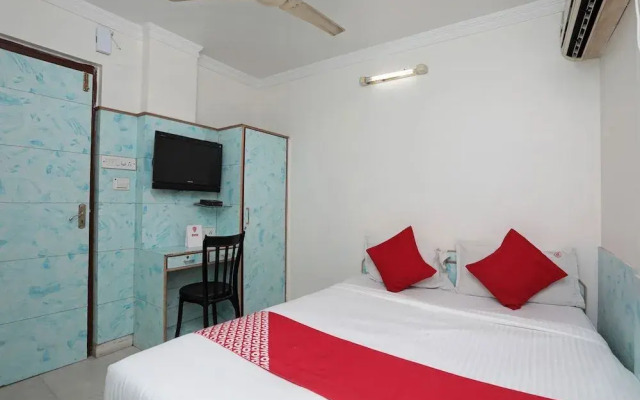 OYO 26143 Hotel Abedin