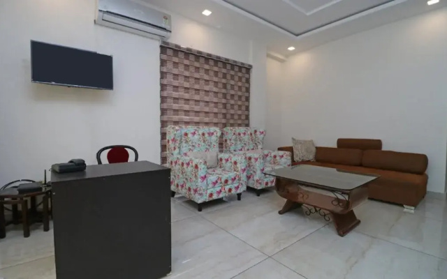 Happy Feet Guest By OYO Rooms