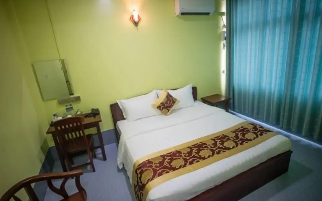 Golden Gum-Kino Hotel Mandalay